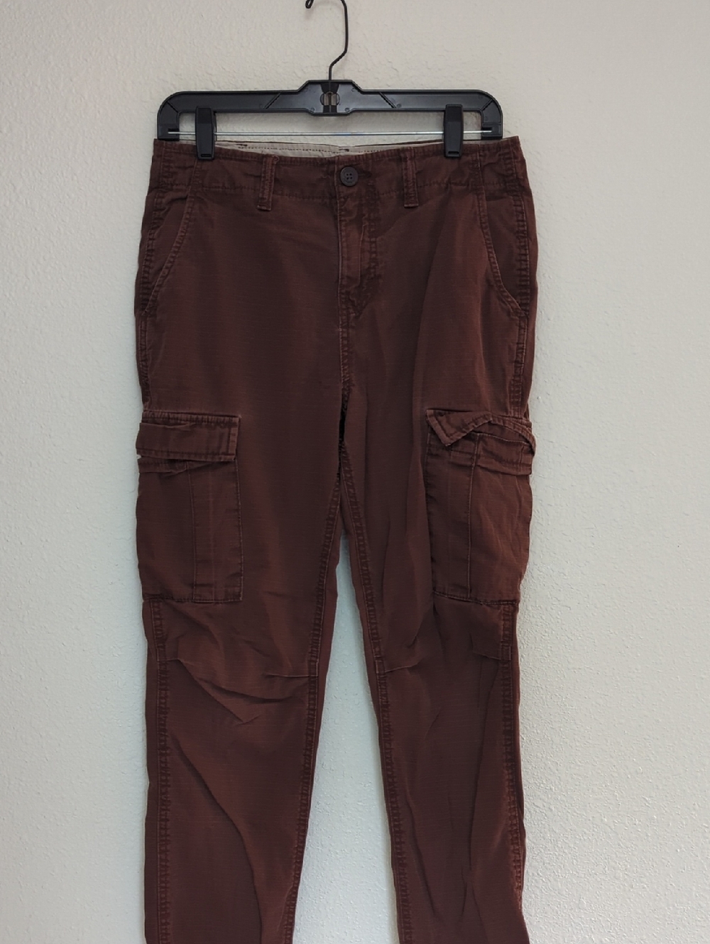 Aeropostale Boys Cargo Pants in Dark Brown